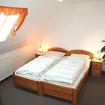 Mikulas V Krusnych Horach